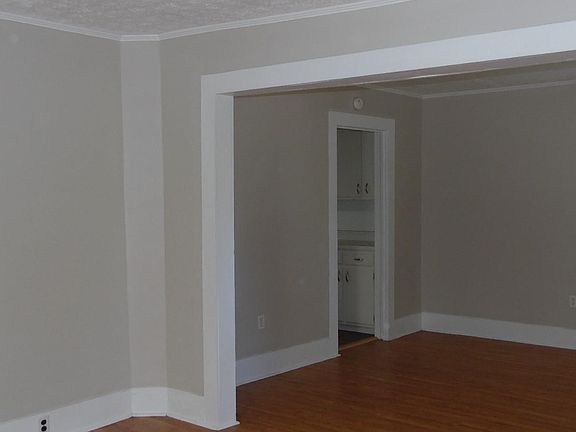 2nd image of 110 E 9th St