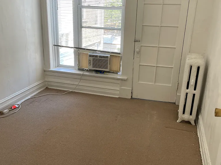 4945 N Kedzie Ave #2R — Photo 1