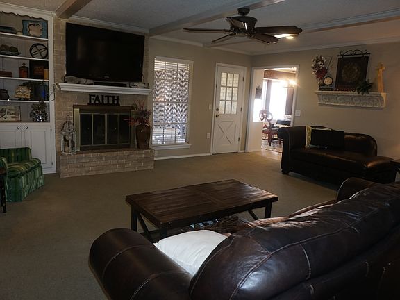 5th image of 3916 Eaton Dr