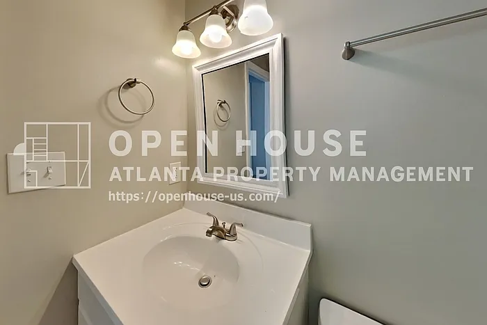 101 Chantilly Ln — Photo 11