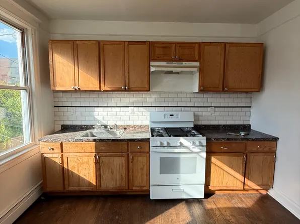 410 Chadwick Ave, Newark, NJ 07112
