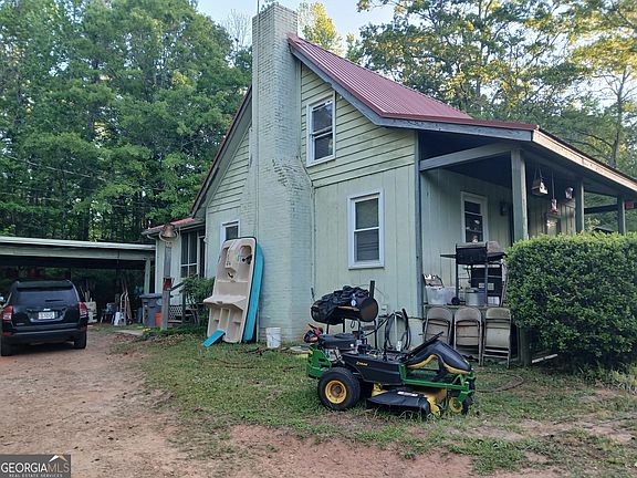 3rd image of 379 Martin Dairy Rd