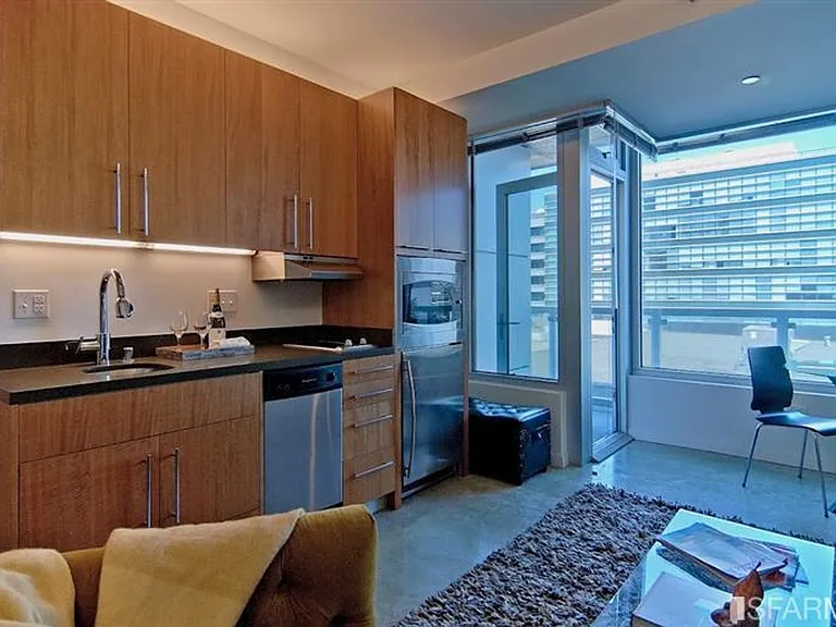 766 Harrison St #309 — Photo 3