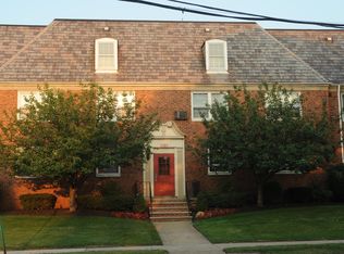 2501 Kemper Rd APT 204, Shaker Heights, OH 44120