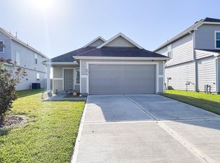 6515 James Michael Dr, Rosharon, TX 77583