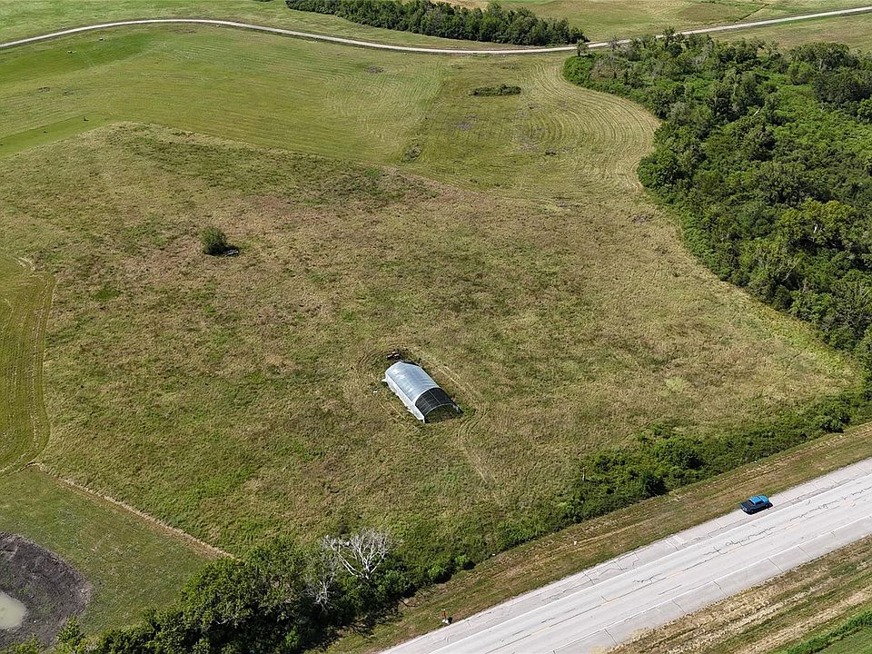 2nd image of 34806 Fm 521 Rd