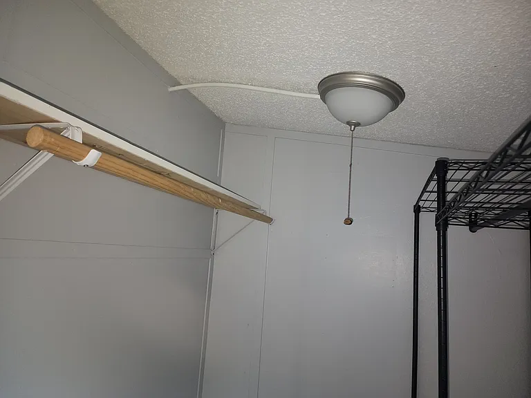 6806 Tree Top Dr — Photo 7