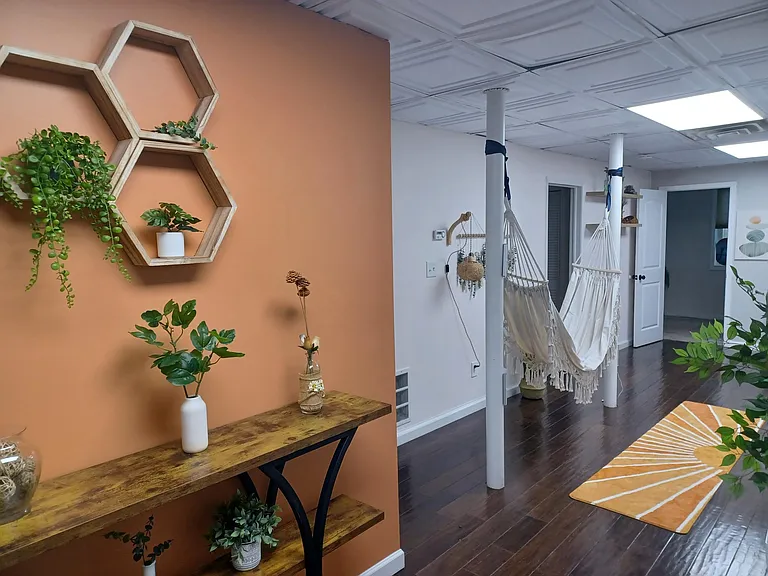 1645 Loring Dr NW — Photo 21