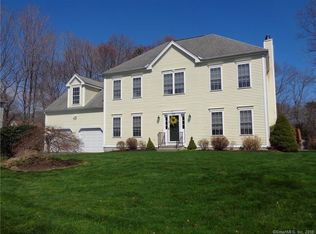 6 Bonny Ln, Clinton, CT 06413
