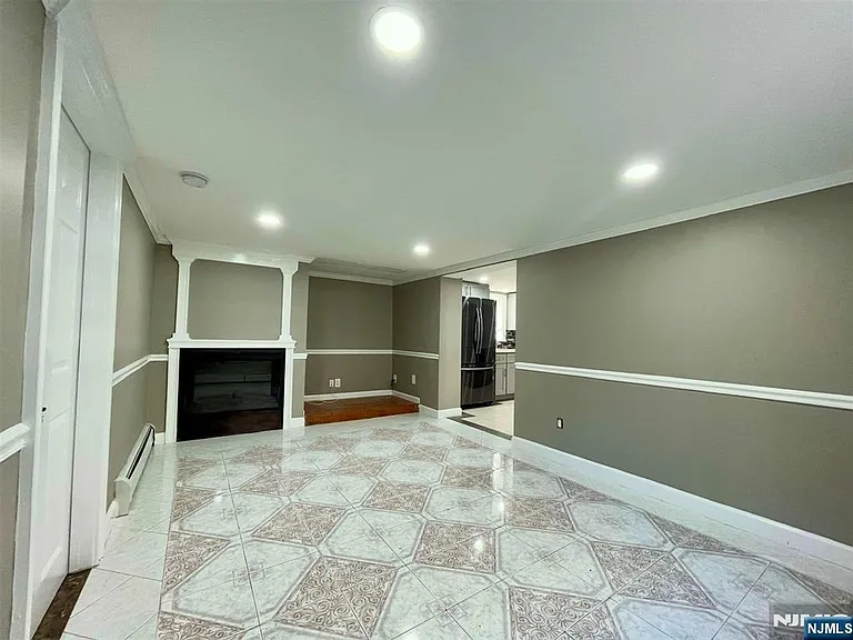 310 E Central Blvd — Photo 15