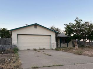 309 Russell St, Carlsbad, NM 88220