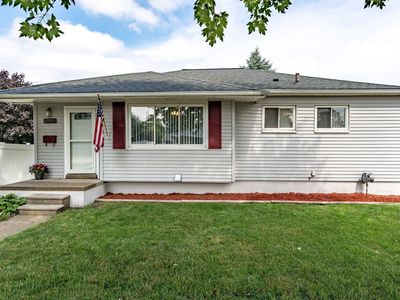 29950 Rosemont St, Roseville, MI, 48066