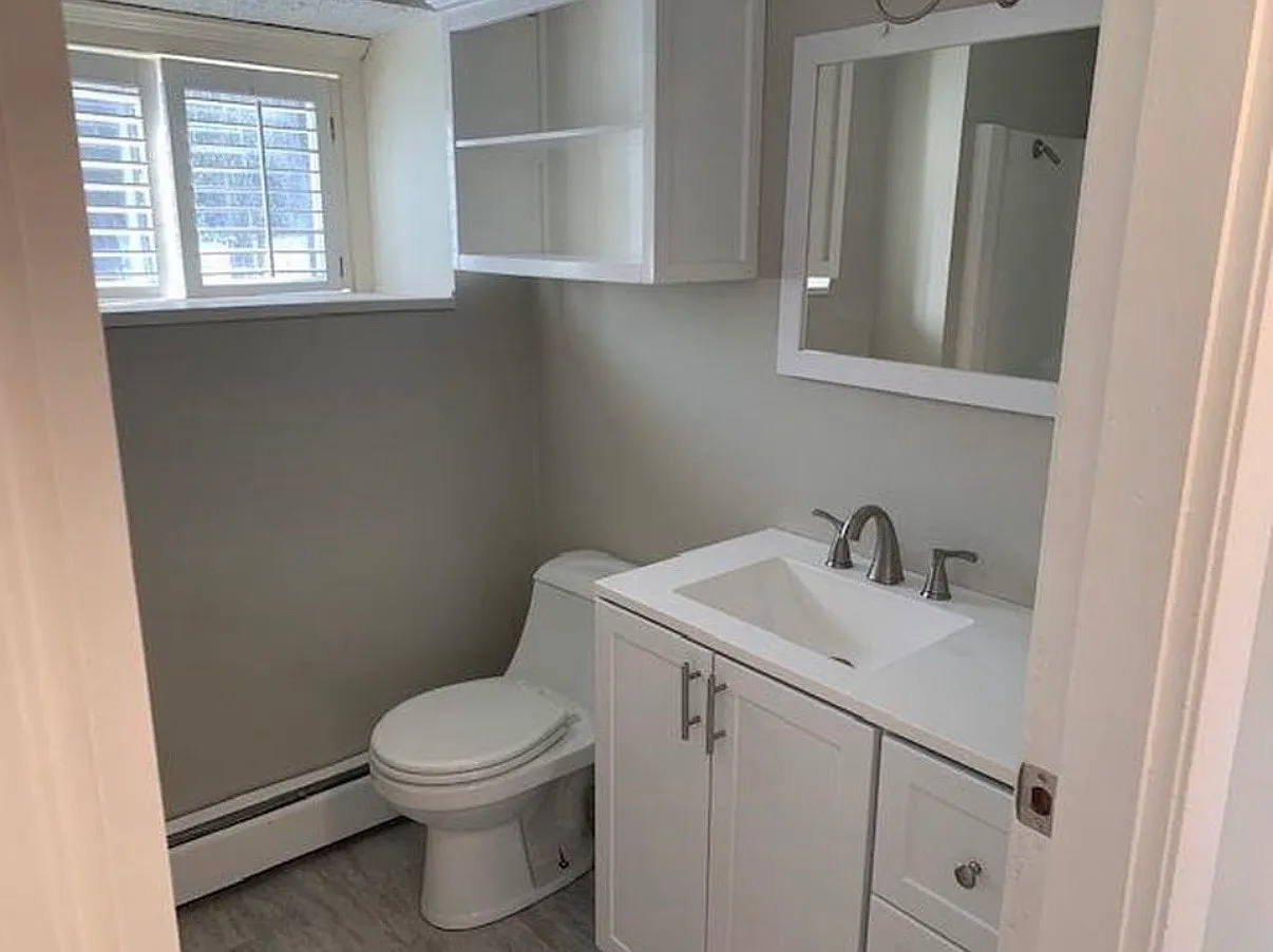 2 bed, 1221 sqft, $2,600 — Photo 4