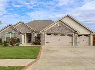 2501 SW Glenn Ridge Rd, Bentonville, AR 72712