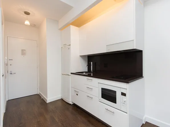 212 West 91st Street image 1 of 9