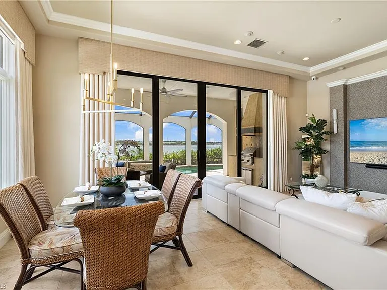 11777 Via Savona Ct — Photo 9