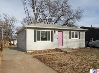 7210 Seward Ave, Lincoln, NE 68507