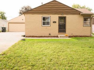 3013 E Claudette Dr, Sioux Falls, SD 57103