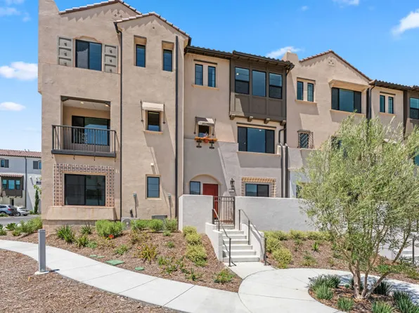 101 Pickwick Ln, Burbank, CA 91506