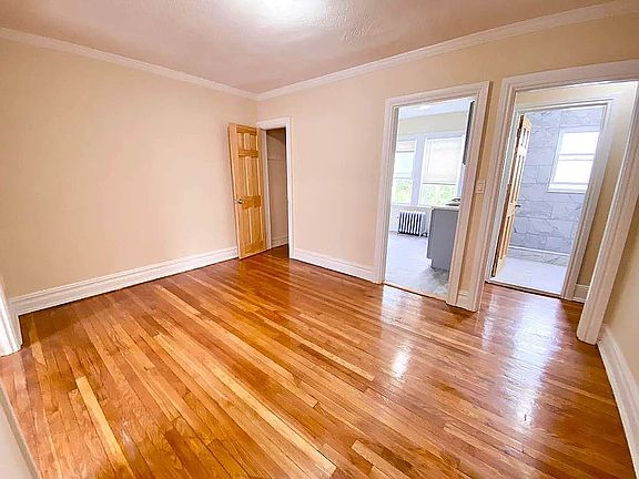 5th image of 27-23 12th St #5