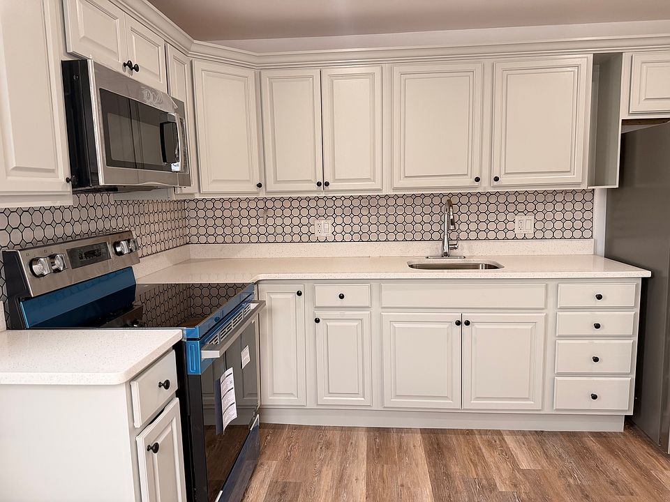 1st image of 57 Sharpe St #59B