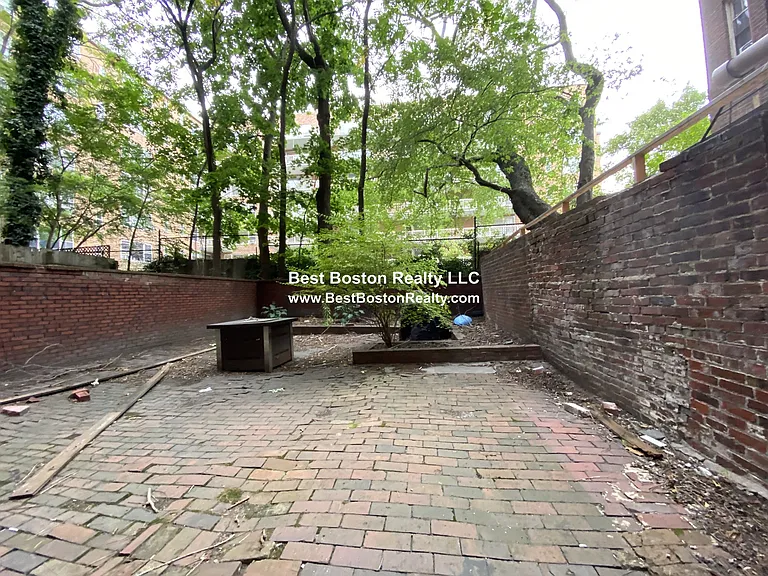 120 Charles St #2 — Photo 5