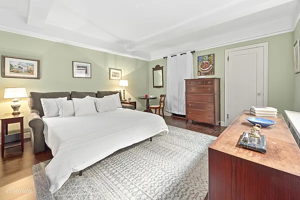 Sold by Corcoran | media 7