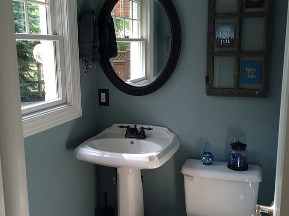 1/2 bath