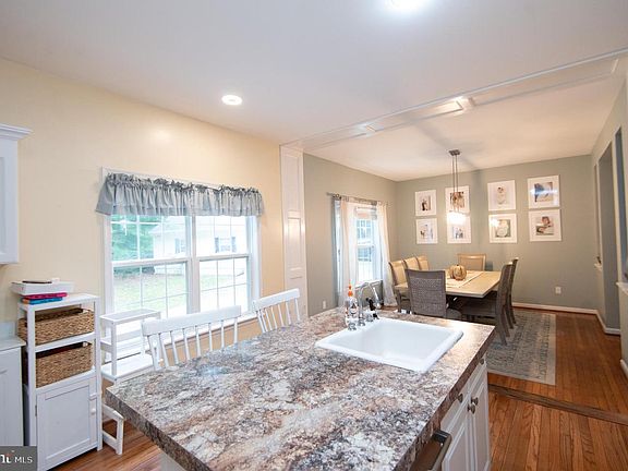 5th image of 3844 Wrights Wharf Rd