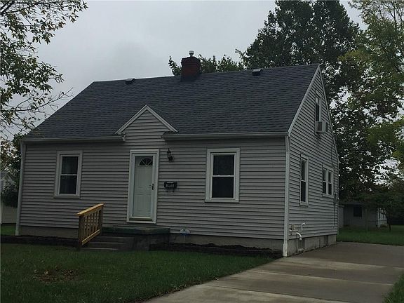 4th image of 1938 Norwood Ave