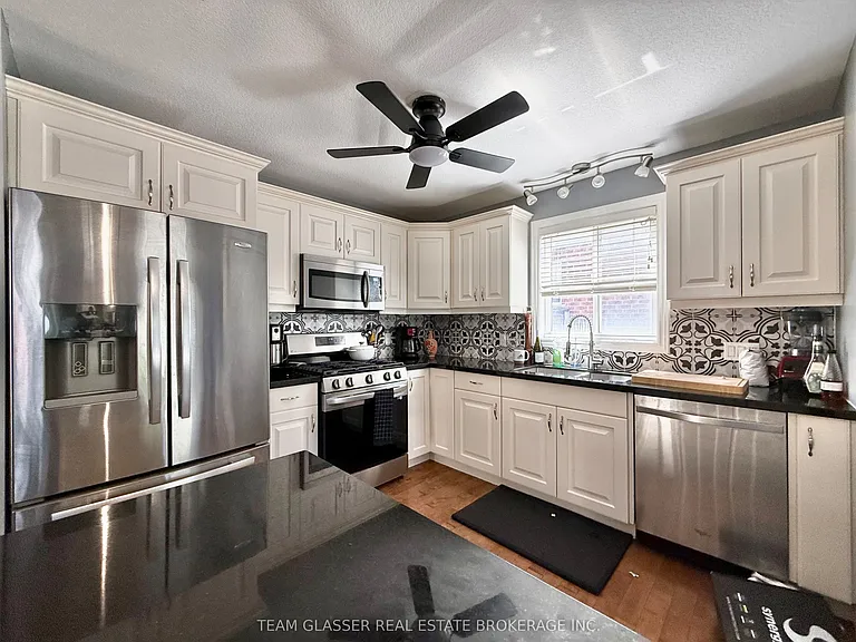 400 Skyline Ave #26 — Photo 10