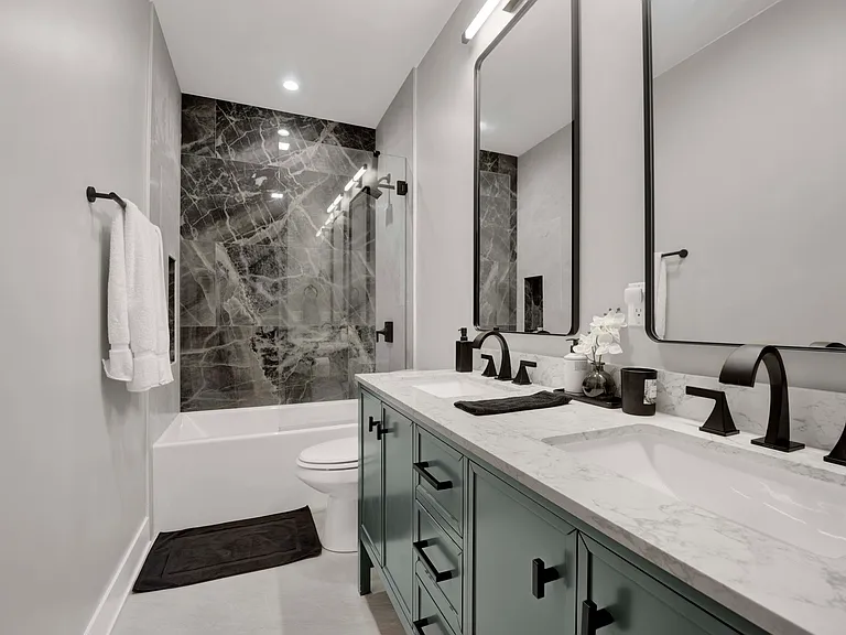 1109 W 16th St #1 — Photo 16