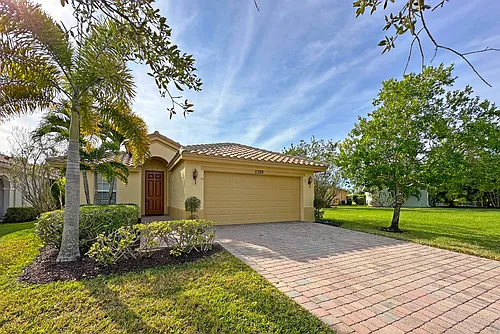 11329 SW Birch Tree Cir Photo 1