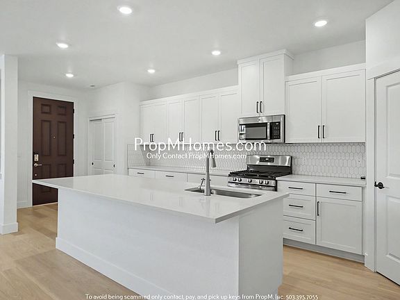 5th image of 14560 NW Lazarus Ln