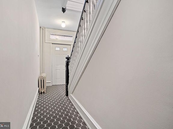 3rd image of 407 Cinnaminson Ave APT 5