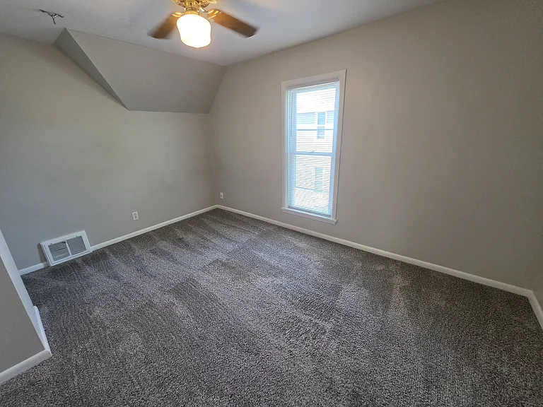 359 College Ave — Photo 3