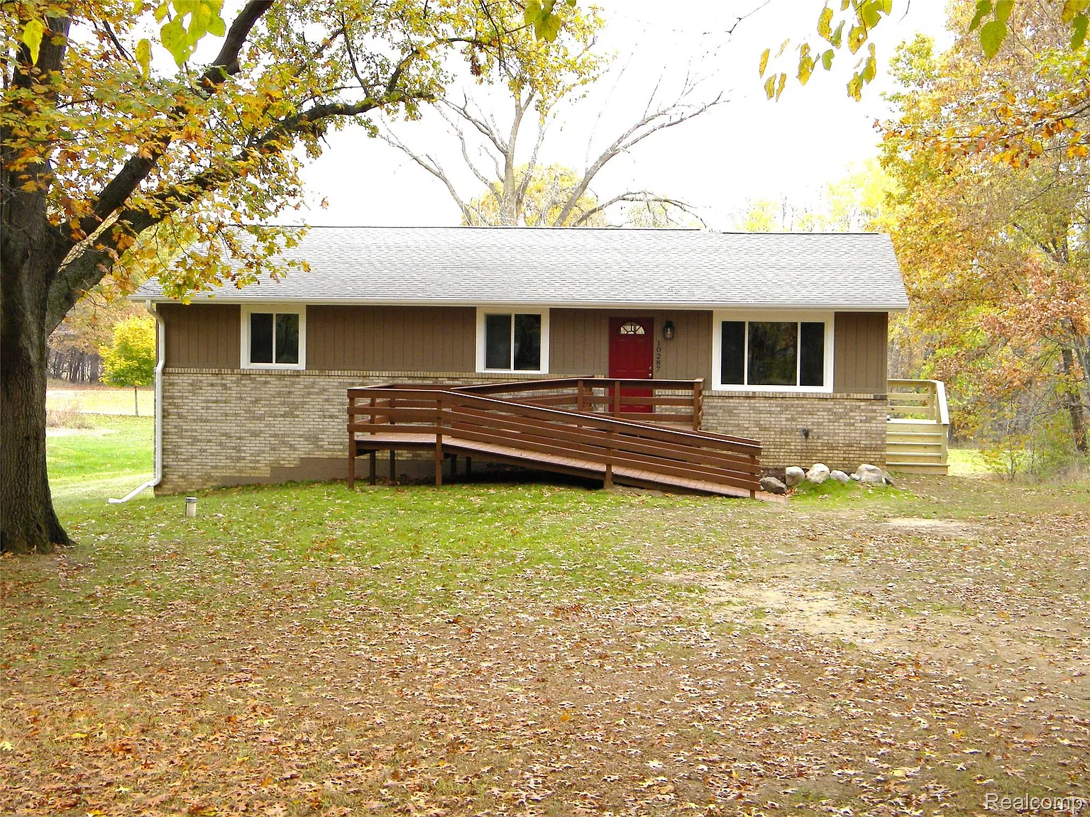 10287 Frances Rd photo 1