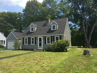 27 Indian Rd E, Riverside, RI, 02915