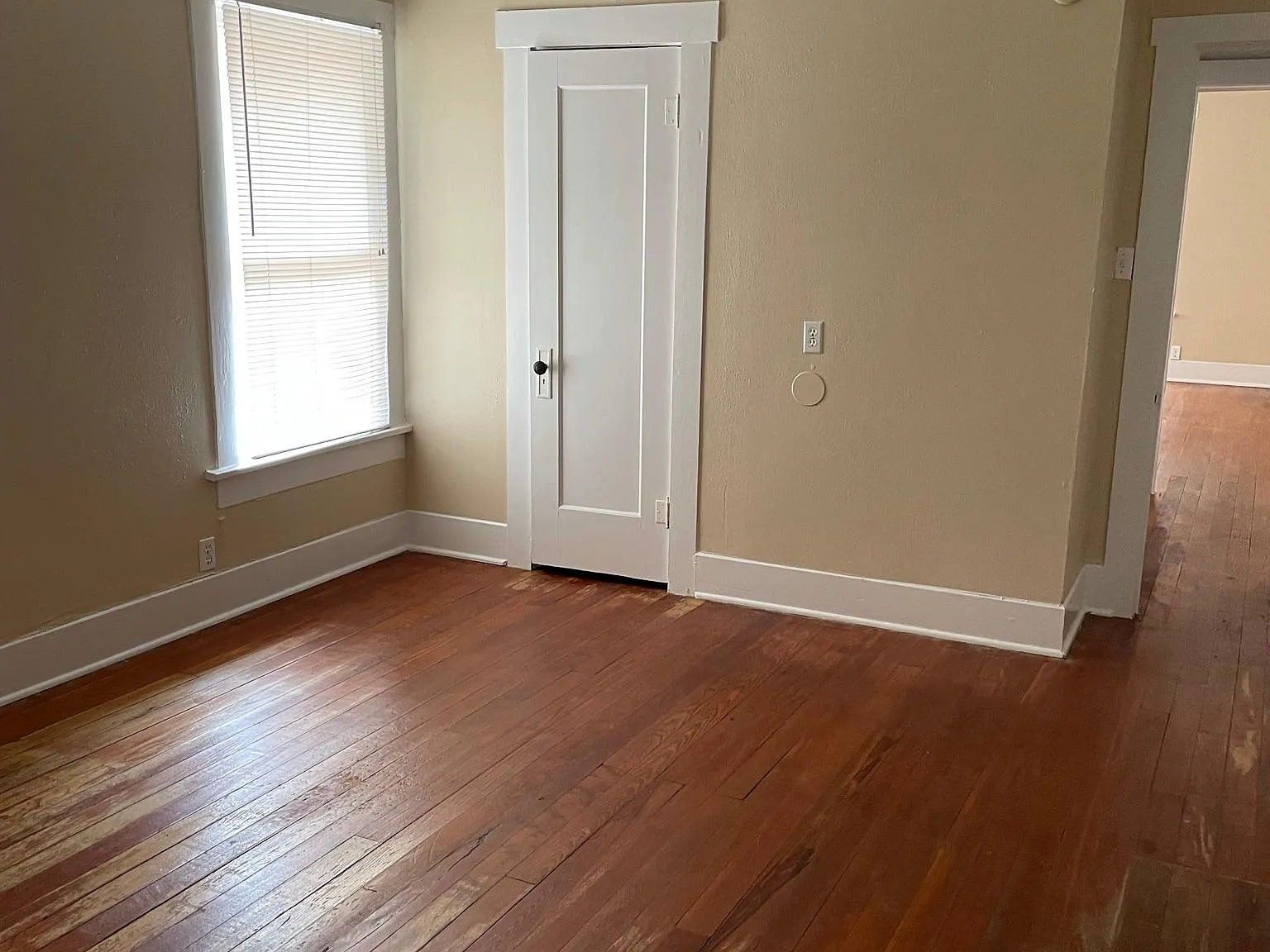 2 bed, 1.5 bath, 1232 sqft, $1,850 — Photo 4
