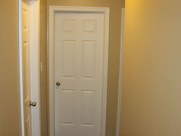 5th image of 1510 Woodhall Dr