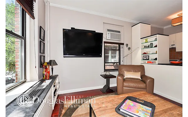 Sold by Douglas Elliman | media 10