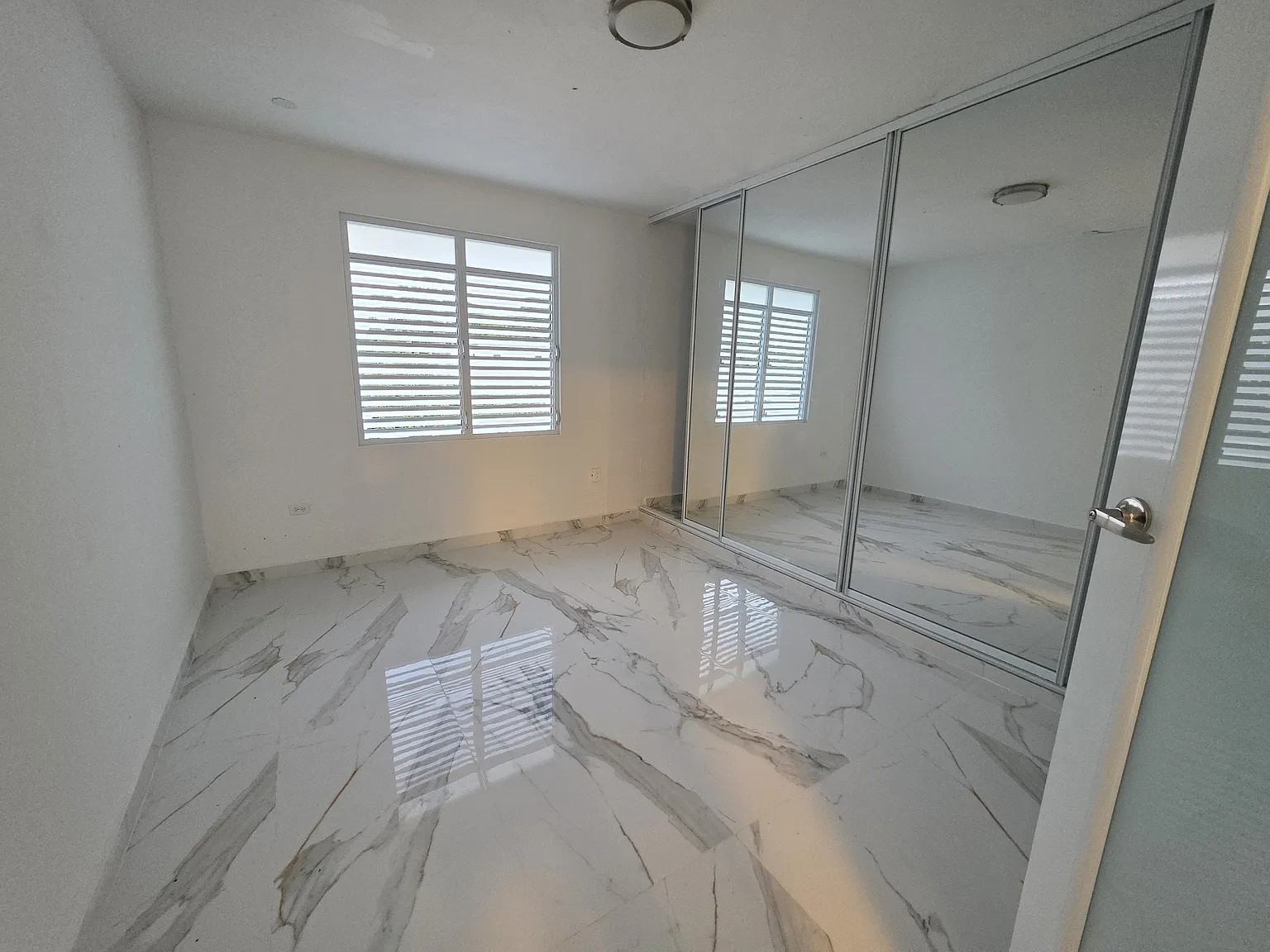 772 Los Lopez — Photo 3