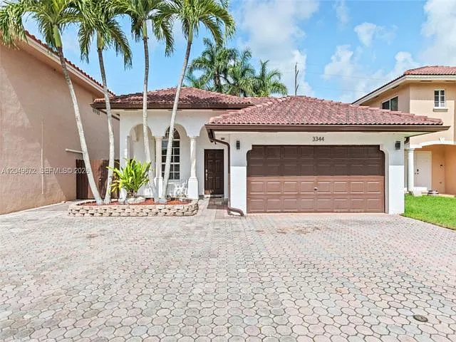3344 SW 156th Ct — Photo 2