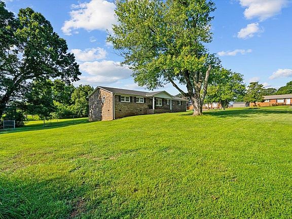 2nd image of 102 Hilldale Dr