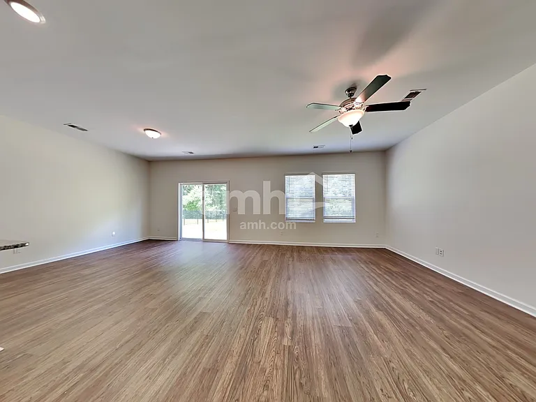 150 Orion Way — Photo 4