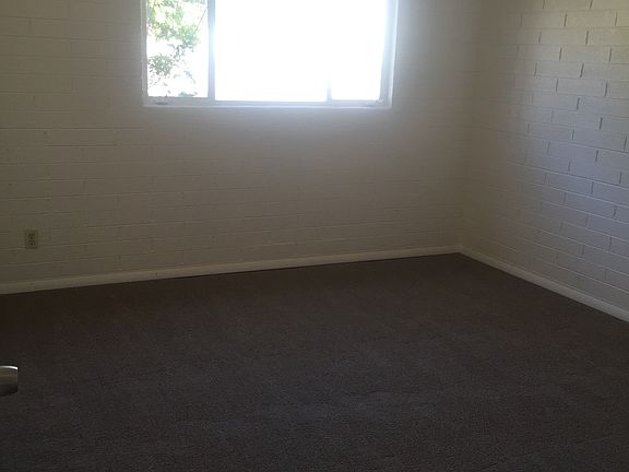 5th image of 4807 W Lexington Ave