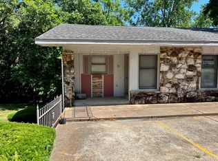 6 Akokisa Dr, Cherokee Village, AR 72529