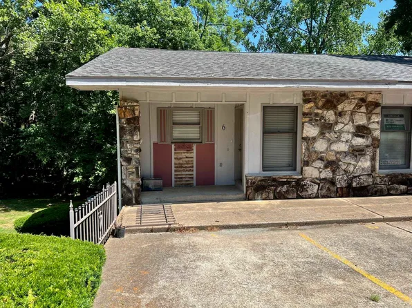 6 Akokisa Dr, Cherokee Village, AR 72529
