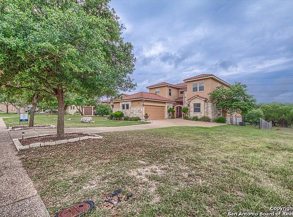 3rd image of 25031 Estancia Cir