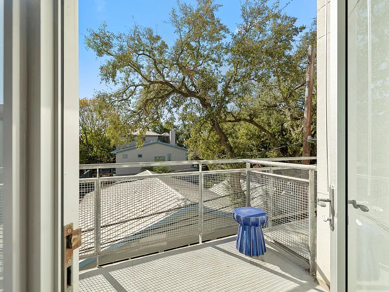 3311 Yupon St #317 — Photo 16